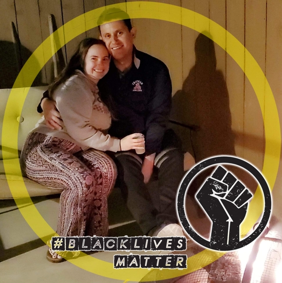 Meet your Posher, Melissa - Picture 1 of 1